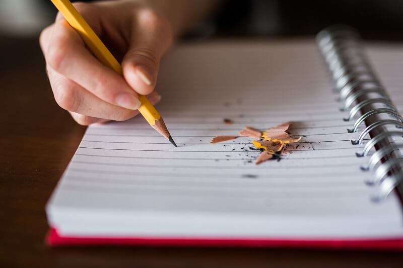 読みやすい文章の書き方10のコツ|上手い文章のポイントなども紹介 | Writing tips Hub 読みやすい文章の書き方10のコツ|上手い文章のポイントなども紹介 | Writing tips Hub